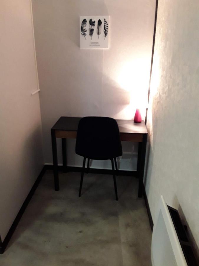 La chambre d'à côté Doulezon Esterno foto